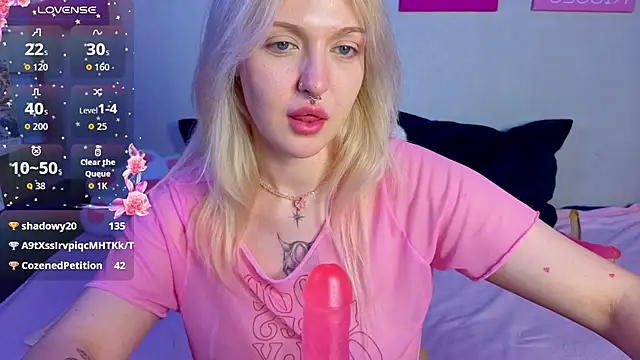 BlondieSummer webcam