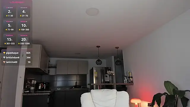 CamiRyder live cam on StripChat