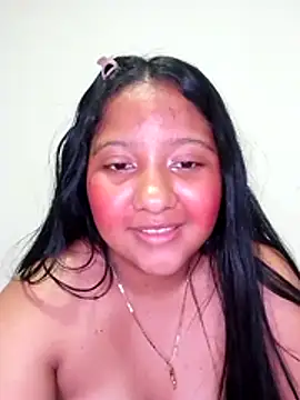Luna_Dorada live cam on StripChat