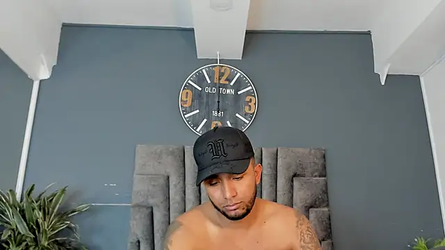 Robin_Rief live cam on StripChat