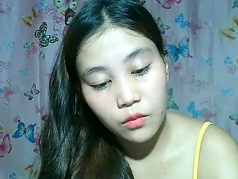 SexyAsianPussy4u webcam