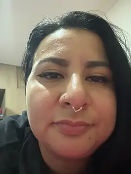 Abril_Luv webcam