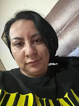 Abril_Luv webcam
