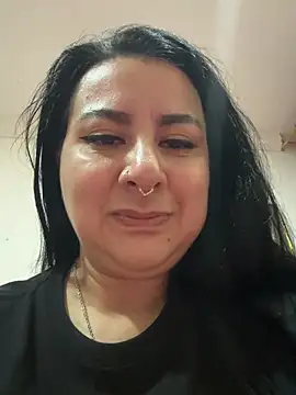 Abril_Luv live cam on StripChat