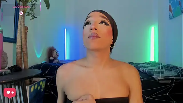 Naughty_Blue webcam