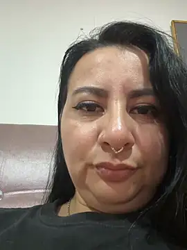 Abril_Luv webcam