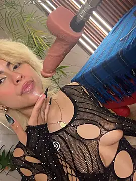 Eva_Feller69