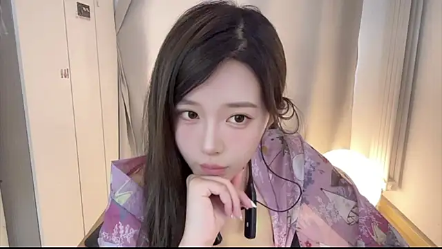 yiyi5588 webcam