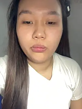 Almira6868 webcam