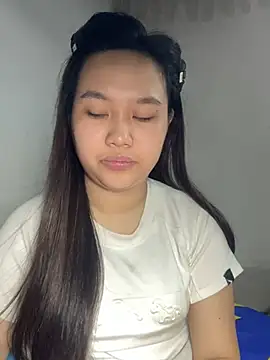 Almira6868 webcam