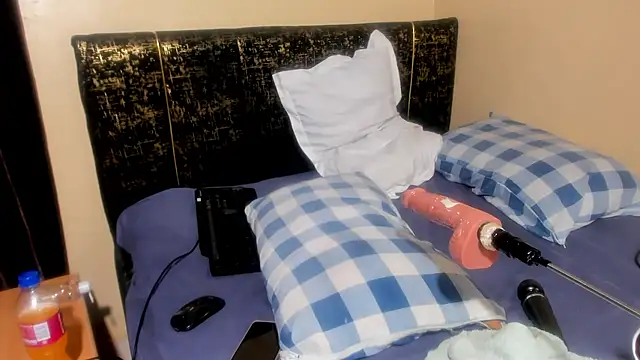 Brownskin_girlie webcam