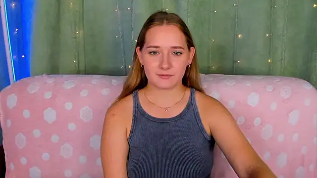 AlinaVice webcam