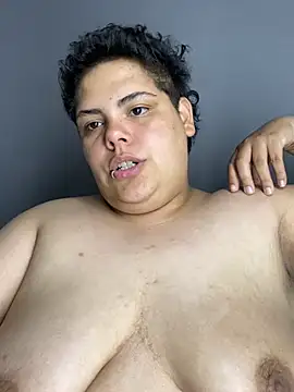 Hailey_Curvy webcam