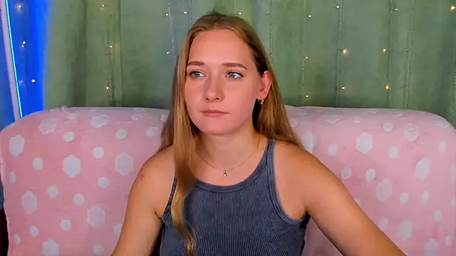 AlinaVice webcam