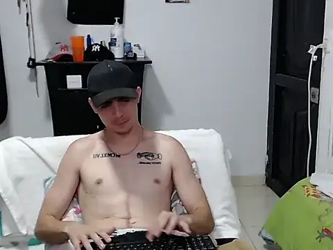 Chelopay - Male webcam sex chat