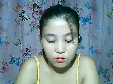 SexyAsianPussy4u webcam