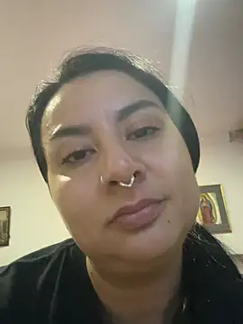 Abril_Luv webcam