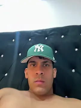 Tonyvelvet webcam