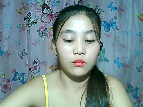 SexyAsianPussy4u webcam