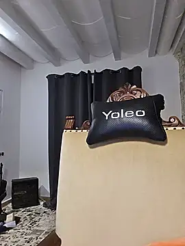 kylie_blck webcam
