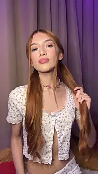 HoneyWeebsss webcam