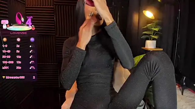 limitlessgoddes_mistress webcam