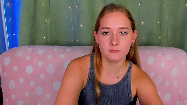 AlinaVice webcam