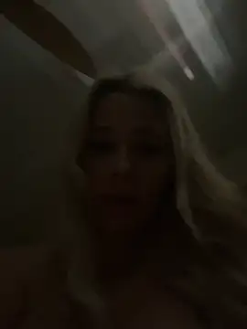 Daddylittleclumslut webcam