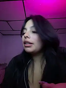 LiliMilk_21 webcam