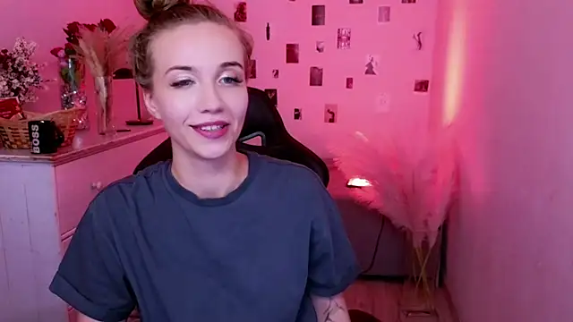 Cutie__Kitty webcam
