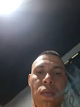 Andrezzz69 webcam