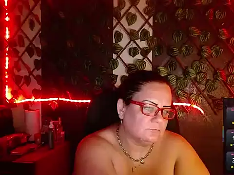 pamy_hugeboobs webcam
