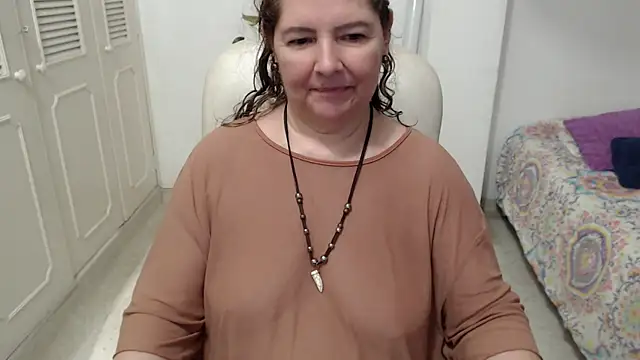 leonela_69 webcam