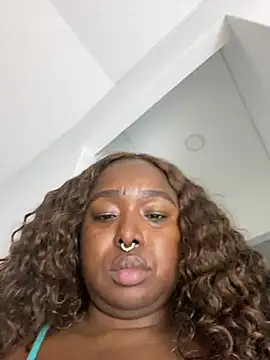 TanishaEvans webcam