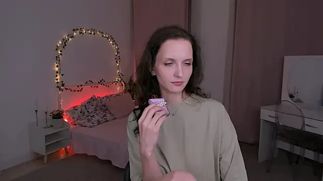 Ariadna_Shy webcam