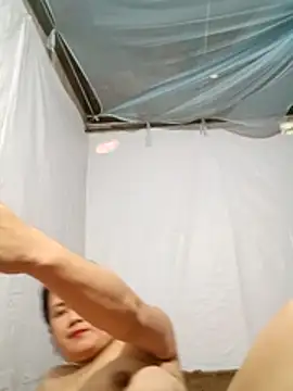 BigAss-69 webcam