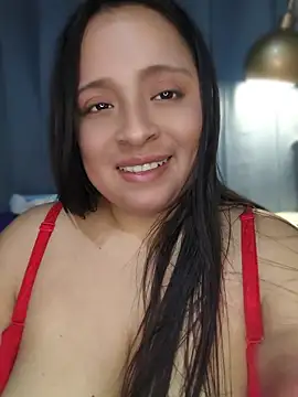 Gatitadiablita35 webcam
