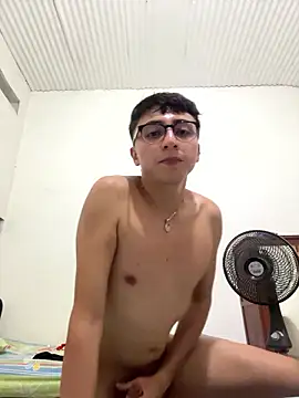 CamiRojas_boy webcam