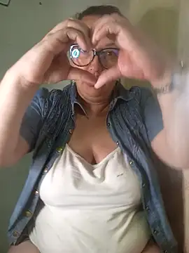 _Saraqueen-- webcam