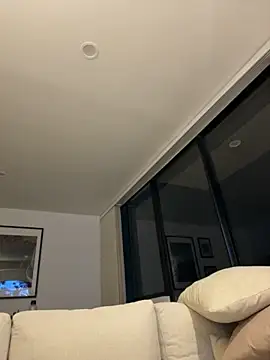 Rae_Lil_White live webcam