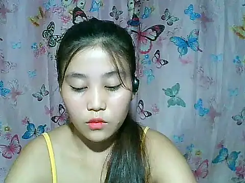 SexyAsianPussy4u webcam
