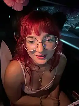 urpuppymoon webcam