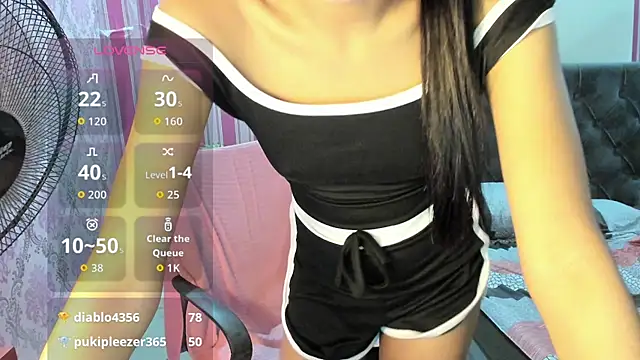 Mica_Jones webcam