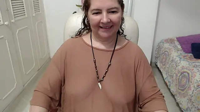 leonela_69 webcam