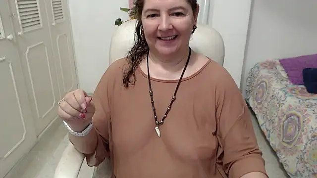 leonela_69 webcam