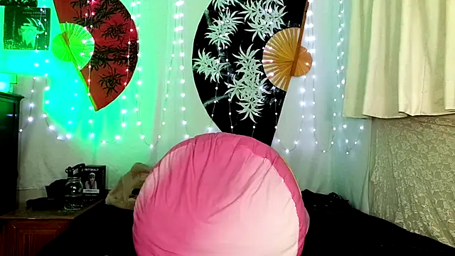 GamerGirlRoxyAndLee webcam