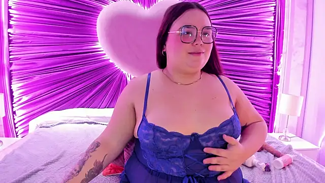 Lushi_Love webcam
