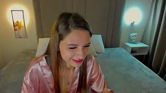 Lola_lovesss webcam