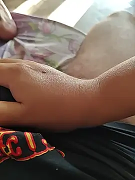 MadaamJizz_DickLewd webcam