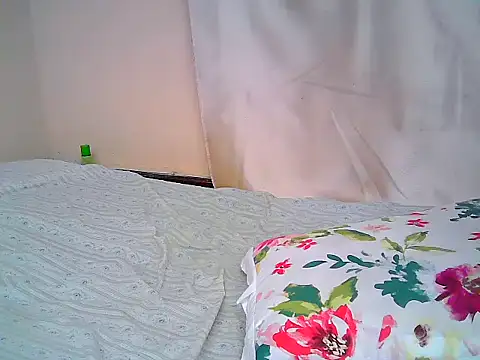 Qute_nimple webcam